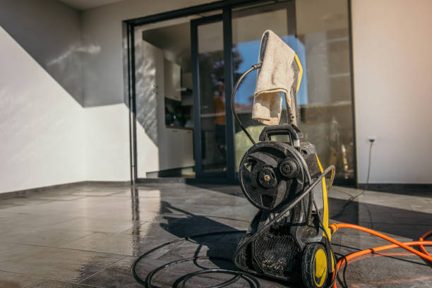 Best Pool Deck Cleaning  in Brecksville, OH
